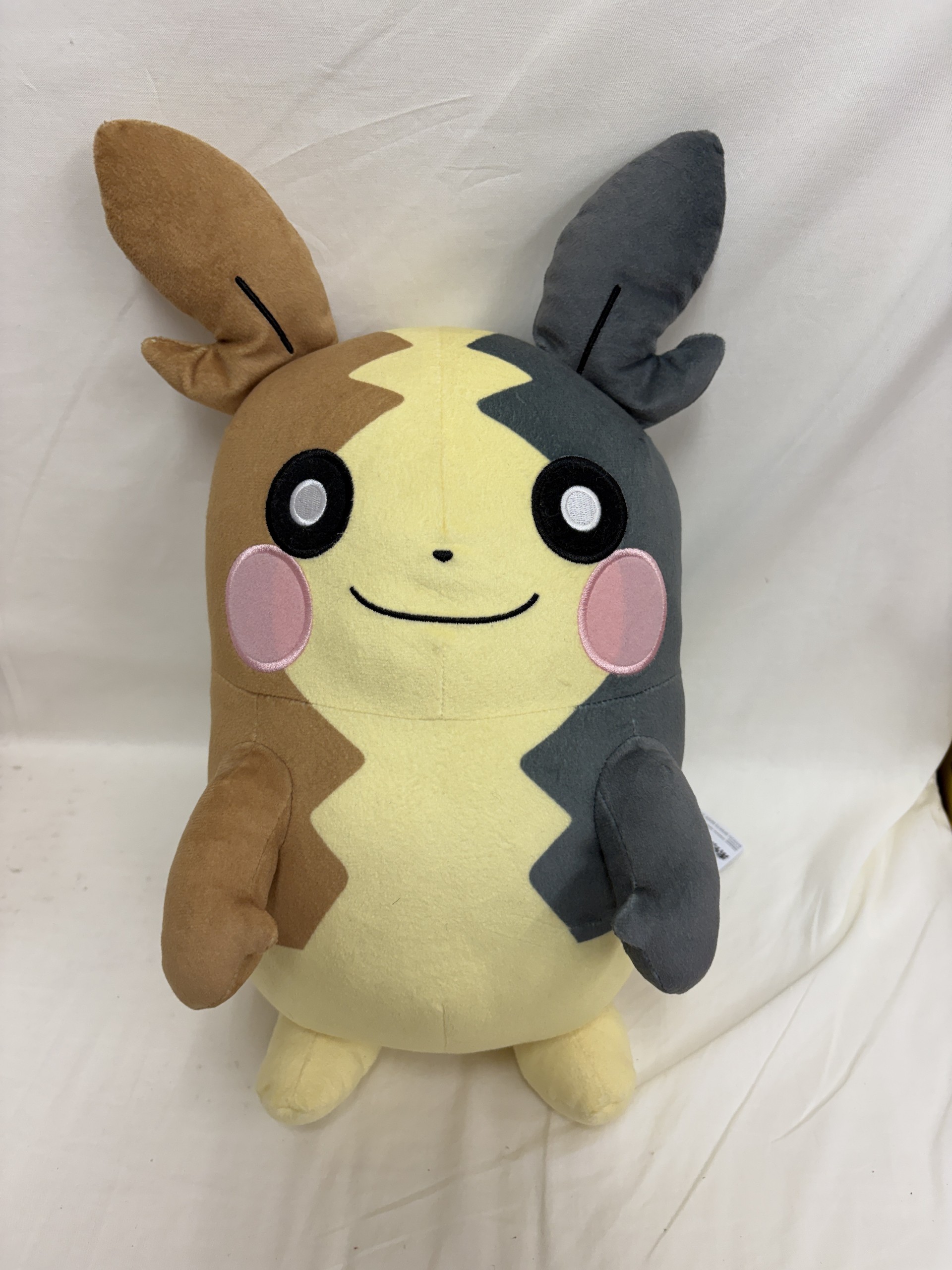 ユーザー投稿のぬいぐるみ写真(ポケモン・モルペコ・まんぷくもよう・めちゃもふぐっと・プライズ): まんぷくもようのモルペコ。めちゃもふぐっとシリーズのぬいぐるみです